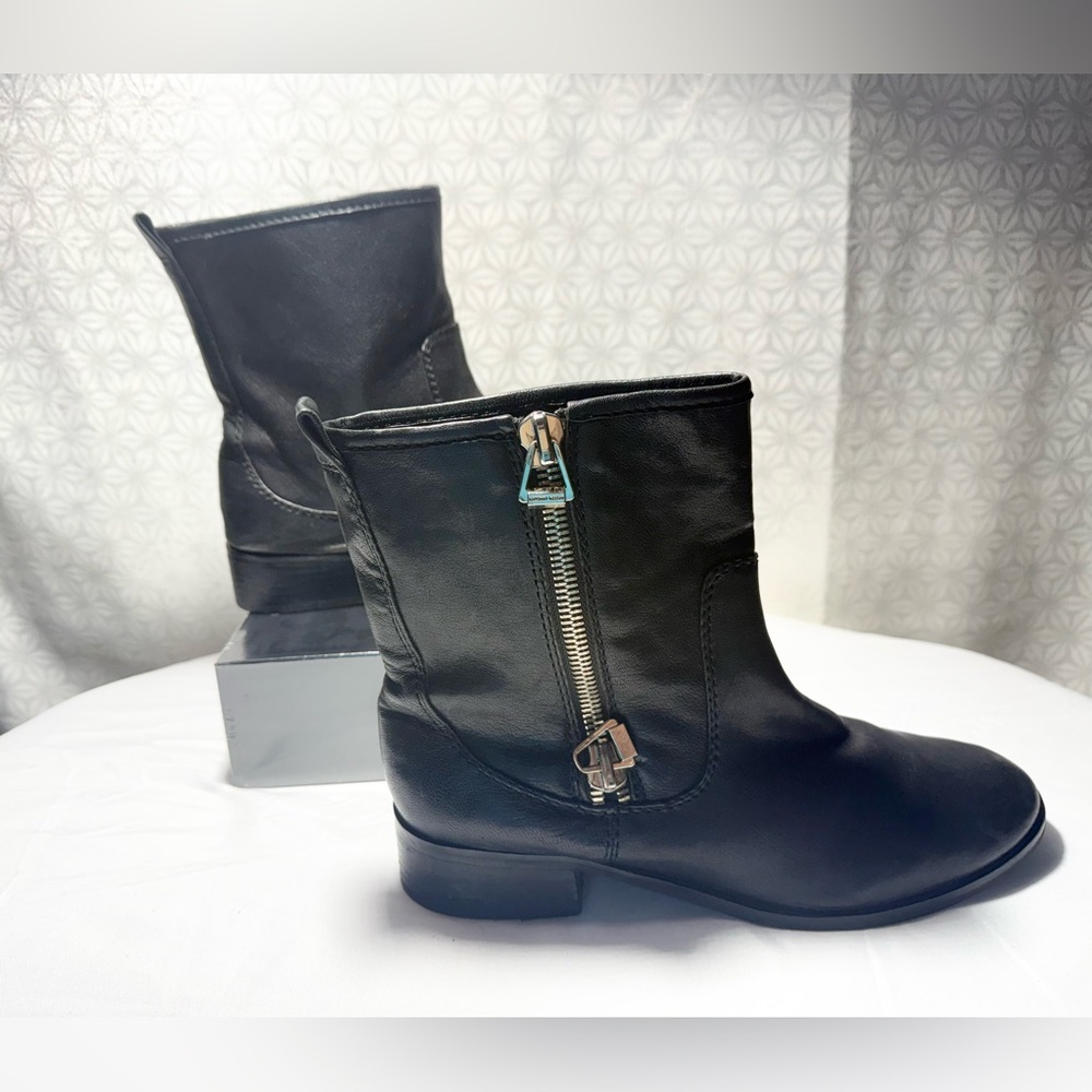 Antonio Melani Black Leather Ankle Boots Size 8.5 Side Zip